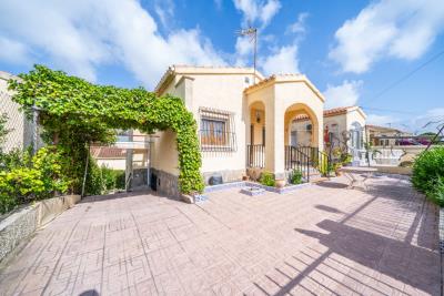 Detached-Villa-for-sale-in-Costa-Blanca--1---Canva-
