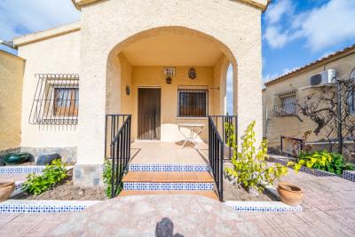 Detached-Villa-for-sale-in-Costa-Blanca--4---Canva-