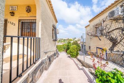 Detached-Villa-for-sale-in-Costa-Blanca--11---Canva-