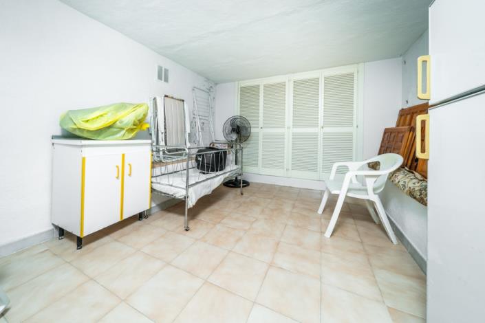 Image No.28-5 Bed Villa for sale