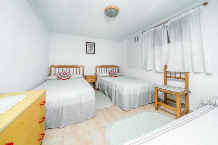 Image No.29-5 Bed Villa for sale