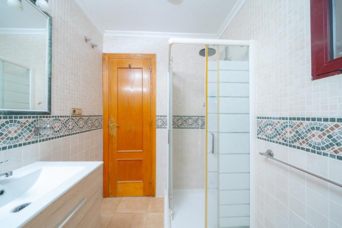 Image No.30-3 Bed Villa for sale