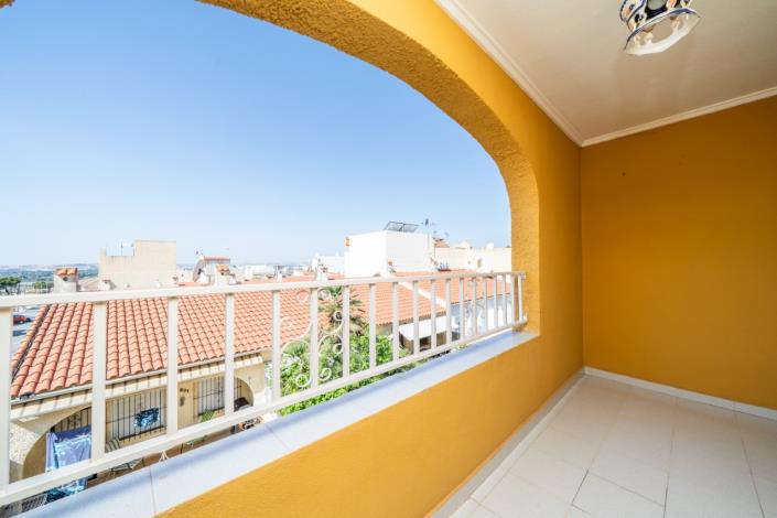 Image No.15-3 Bed Townhouse for sale