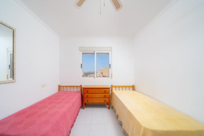 Image No.18-3 Bed Townhouse for sale