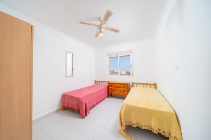 Image No.19-3 Bed Townhouse for sale