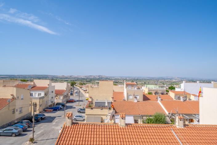 Image No.29-3 Bed Townhouse for sale