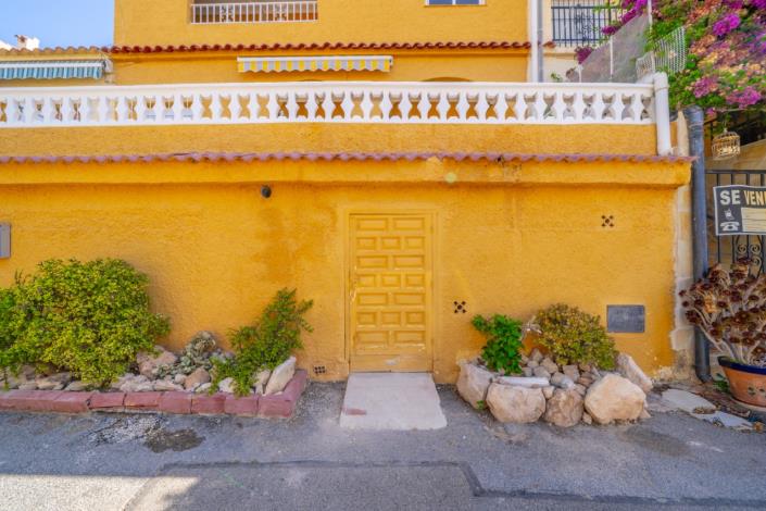 Image No.32-3 Bed Townhouse for sale