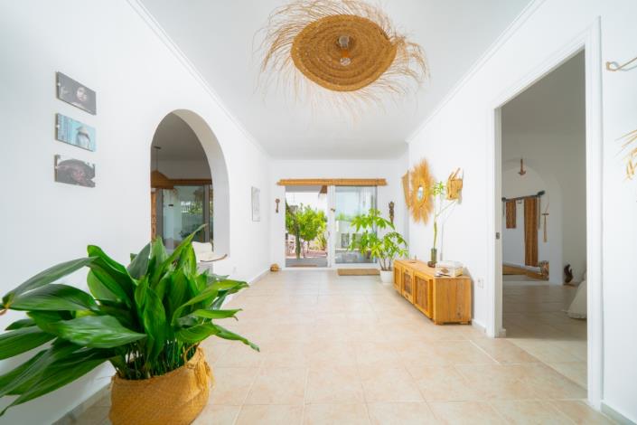 Image No.18-4 Bed Villa for sale