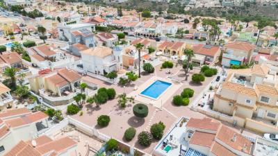 Detached-house-for-sale-in-La-Marina--3---Canva-