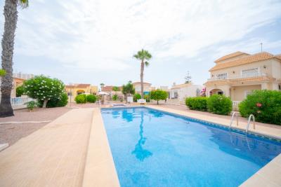 Detached-house-for-sale-in-La-Marina--5---Canva-