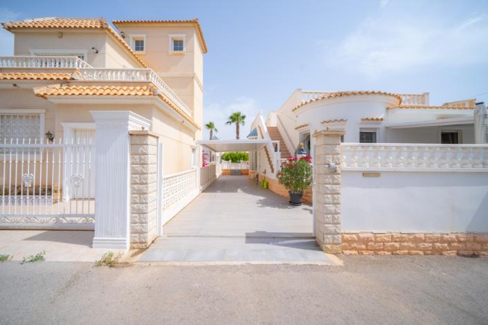 Image No.35-2 Bed Villa for sale