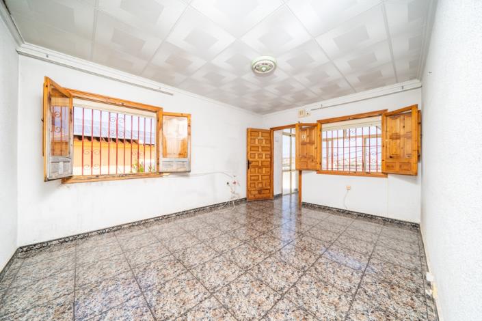 Image No.13-4 Bed Villa for sale