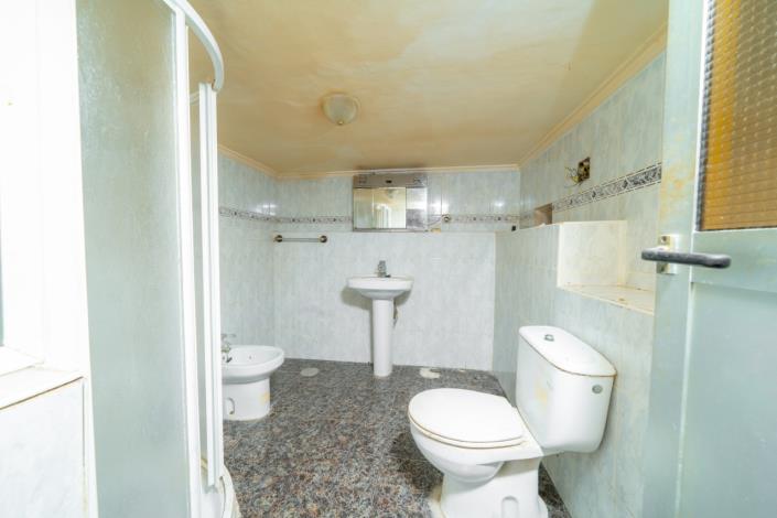 Image No.28-4 Bed Villa for sale
