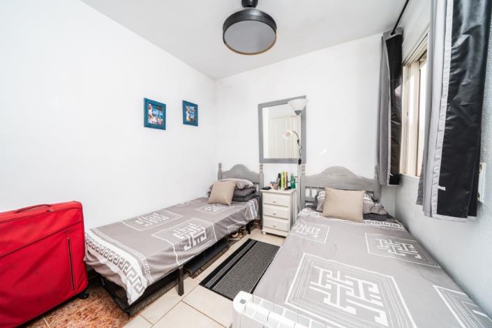 Image No.17-2 Bed Apartment for sale