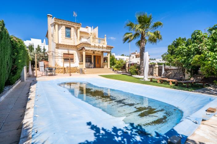 Image No.4-3 Bed Villa for sale