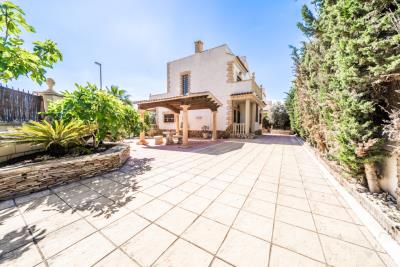 Detached-Villa-for-sale-in-Costa-Blanca--9---Canva-