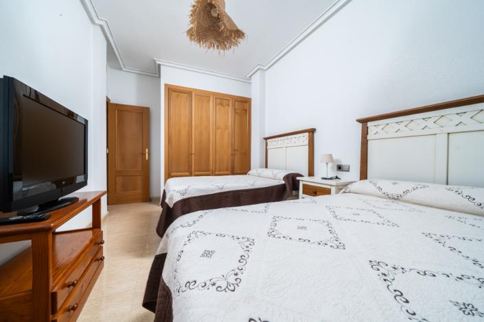 Image No.28-3 Bed Villa for sale