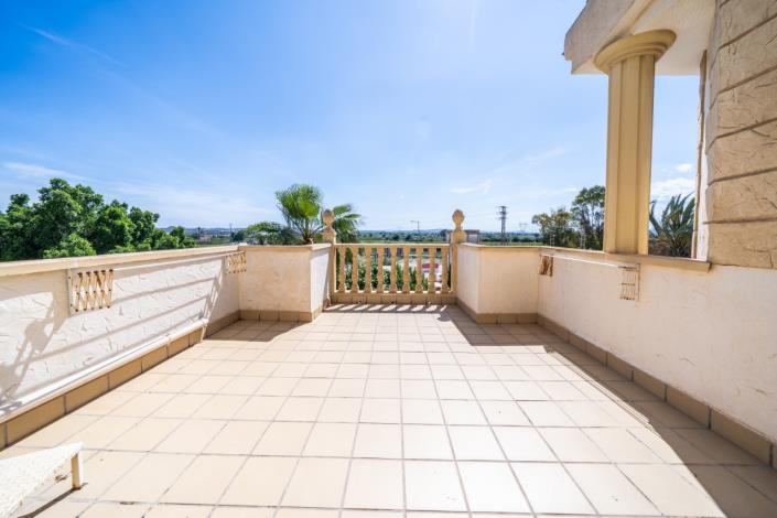 Image No.32-3 Bed Villa for sale