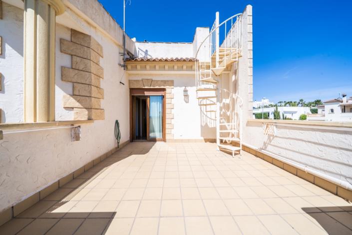 Image No.33-3 Bed Villa for sale