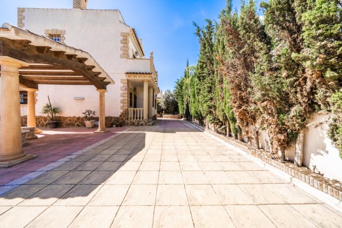 Image No.37-3 Bed Villa for sale