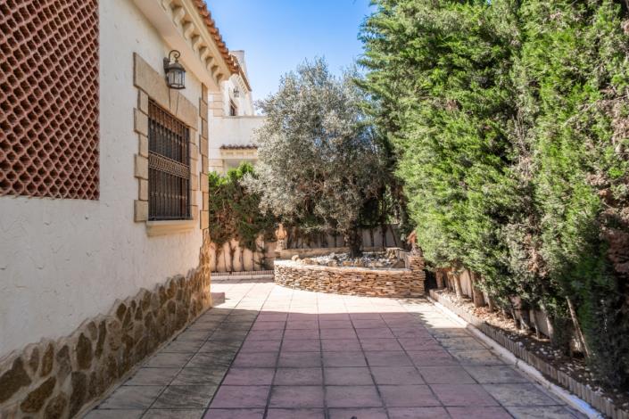 Image No.39-3 Bed Villa for sale