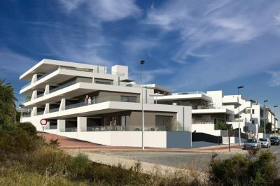 Apartments-for-sale-in-La-Marina-near-the-beach--2---Portals-