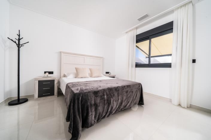Image No.14-3 Bed Villa for sale