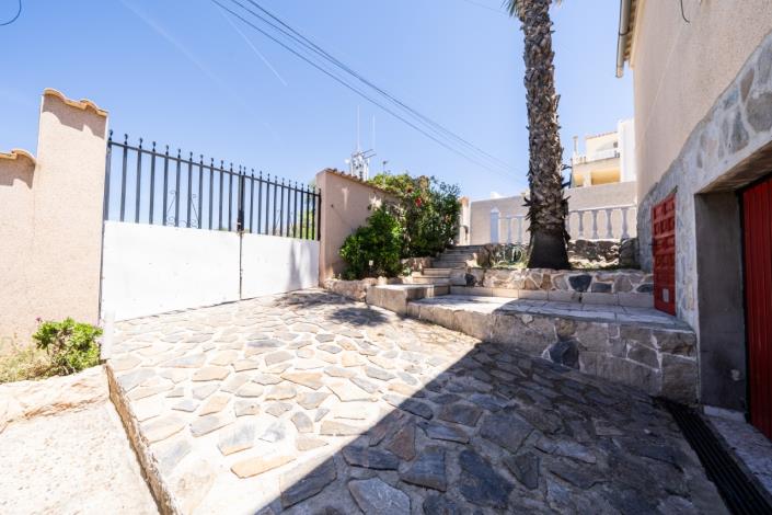 Image No.3-2 Bed Villa for sale