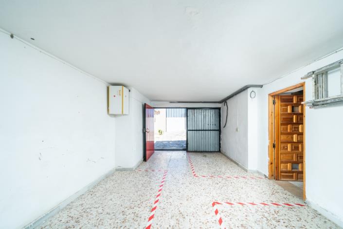 Image No.27-2 Bed Villa for sale