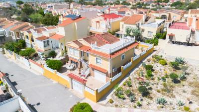 Detached-Property-for-sale-in-La-Marina--2---Canva-