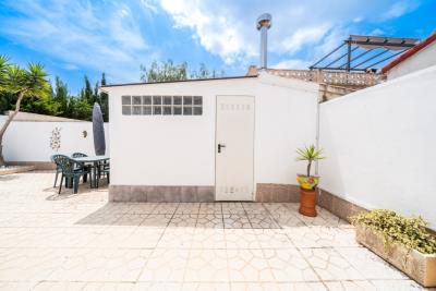 Villa-for-sale-with-room-for-pool-in-La-Marina---9---Portals-