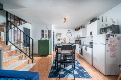 Terraced-Property-For-Sale-In-Alicante--2a---Canva-