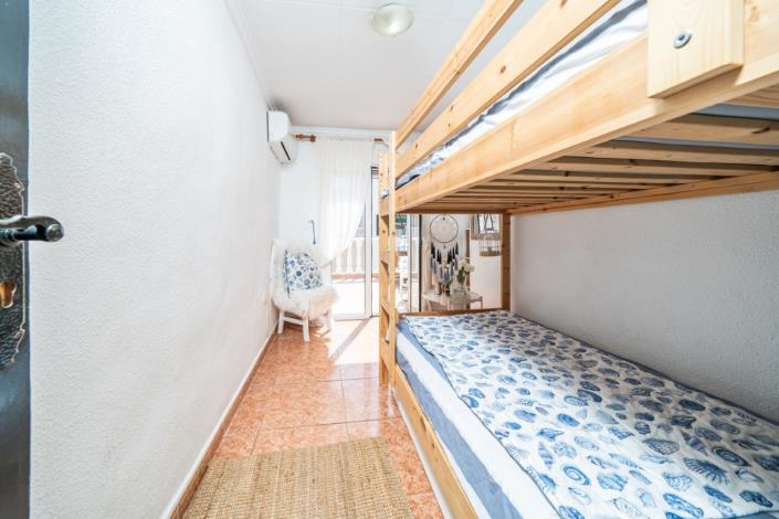 Image No.13-2 Bed Townhouse for sale