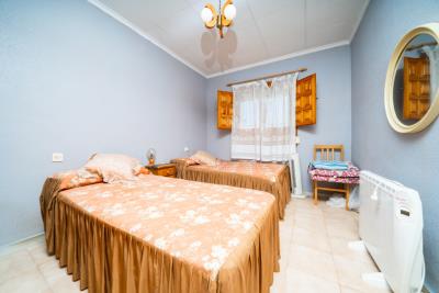 Detached-Property--for-Sale-in-La-Marina--14---Canva-
