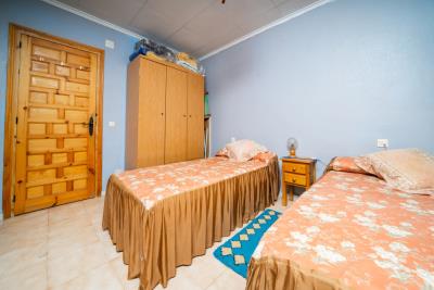 Detached-Property--for-Sale-in-La-Marina--15---Canva-