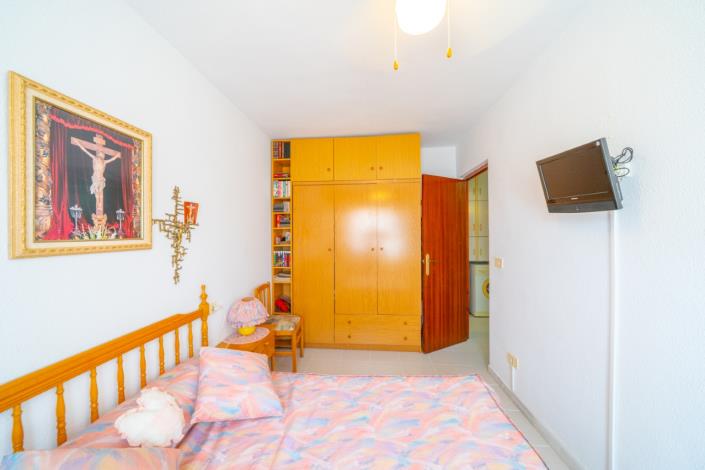 Image No.14-3 Bed Townhouse for sale