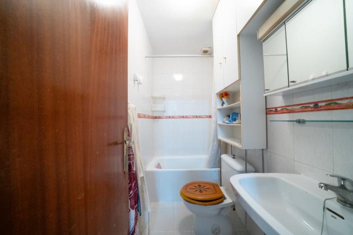 Image No.18-3 Bed Townhouse for sale