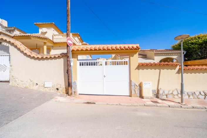 Image No.30-2 Bed Villa for sale