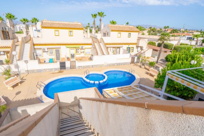 Image No.6-3 Bed Townhouse for sale