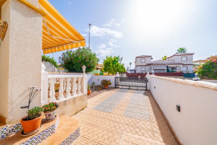 Image No.9-3 Bed Townhouse for sale