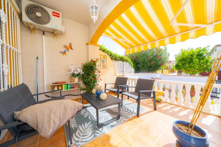 Image No.12-3 Bed Townhouse for sale