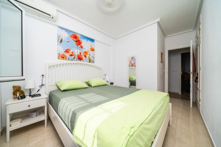 Image No.21-3 Bed Townhouse for sale