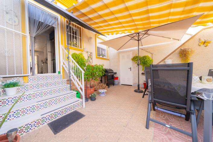 Image No.27-3 Bed Townhouse for sale