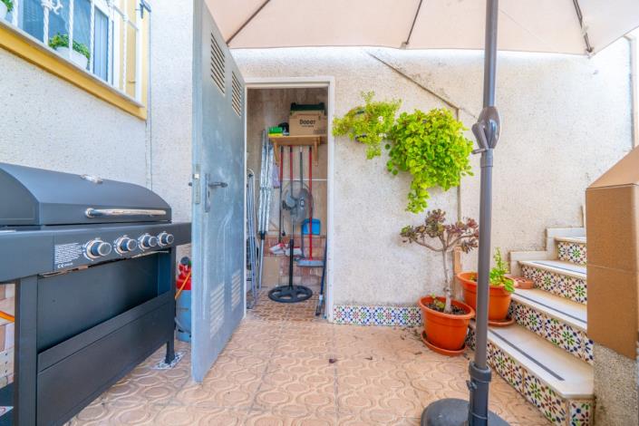 Image No.29-3 Bed Townhouse for sale