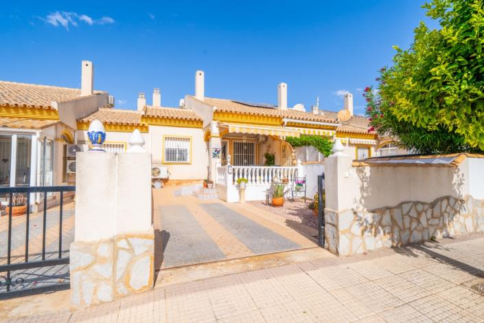 Image No.36-3 Bed Townhouse for sale