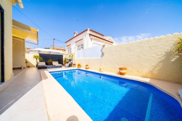 Image No.3-3 Bed Villa for sale