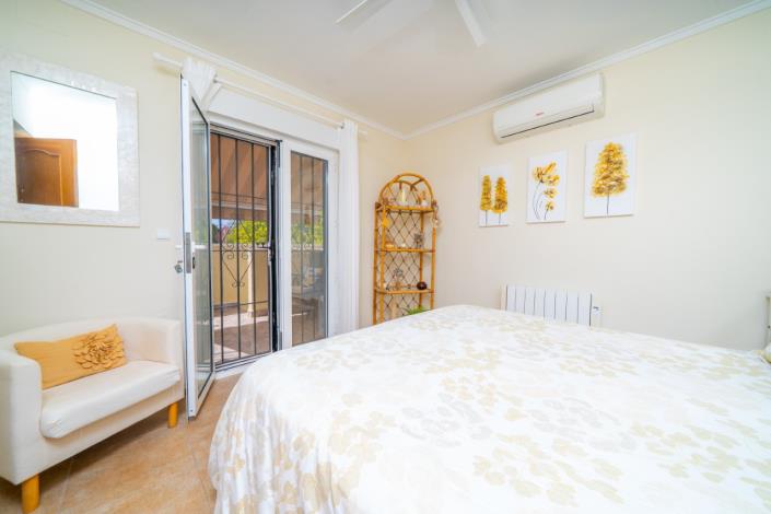 Image No.18-3 Bed Villa for sale