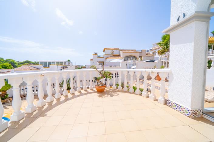 Image No.9-3 Bed Villa for sale
