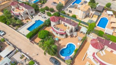 Detached-Property-for-sale-in-Alicante--2---Portals-