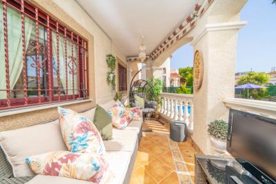Detached-Property-for-sale-in-Alicante--13---Portals-